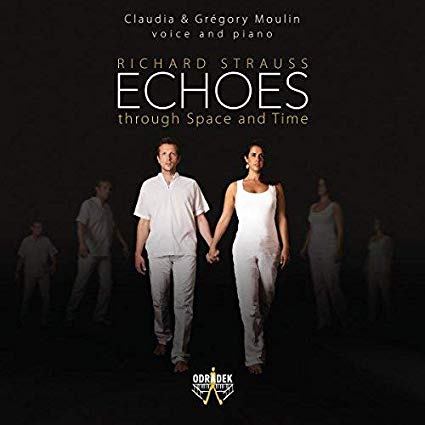 Claudia & Gregory Mo - Echoes Through Space And Time - CD