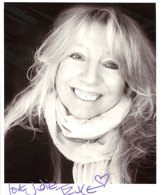 Judie Tzuke - Signed Photo 10" x 8" - Used autograph