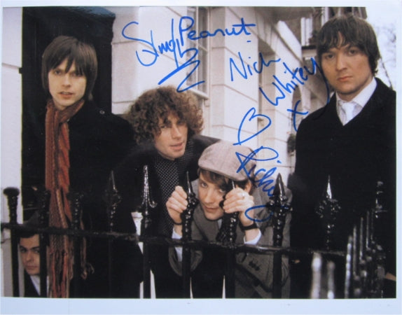 Kaiser Chiefs - Signed Photo 10" x 8" - Used autograph