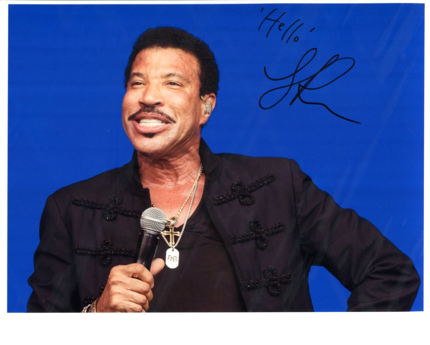 Lionel Ritchie - Signed Photo 10" x 8" - Used autograph