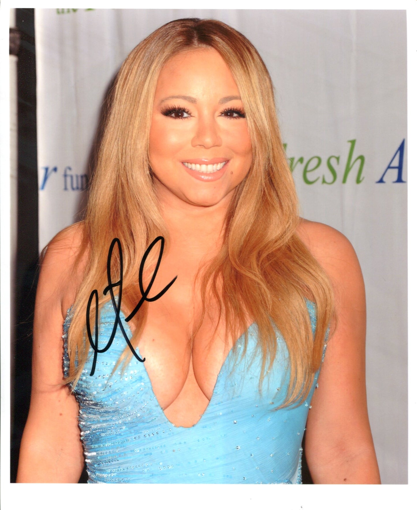Mariah Carey - Signed Photo 10" x 8" - Used autograph