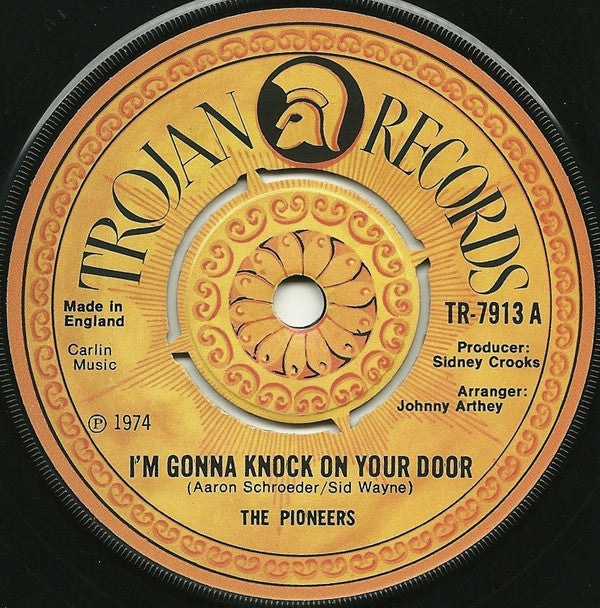 The Pioneers - I'm Gonna Knock On Your Door - Used Vinyl Record 7"